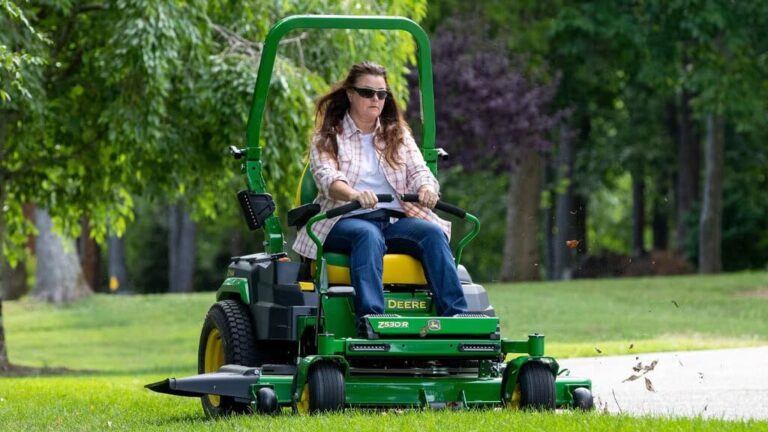 How Much Does A Zero Turn Mower Weigh? (Expert Guide)